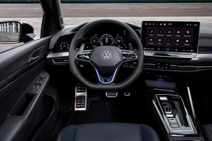 Volkswagen Golf R Black Edition 3