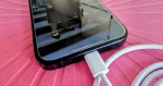 iPhone 16 įkrovimas