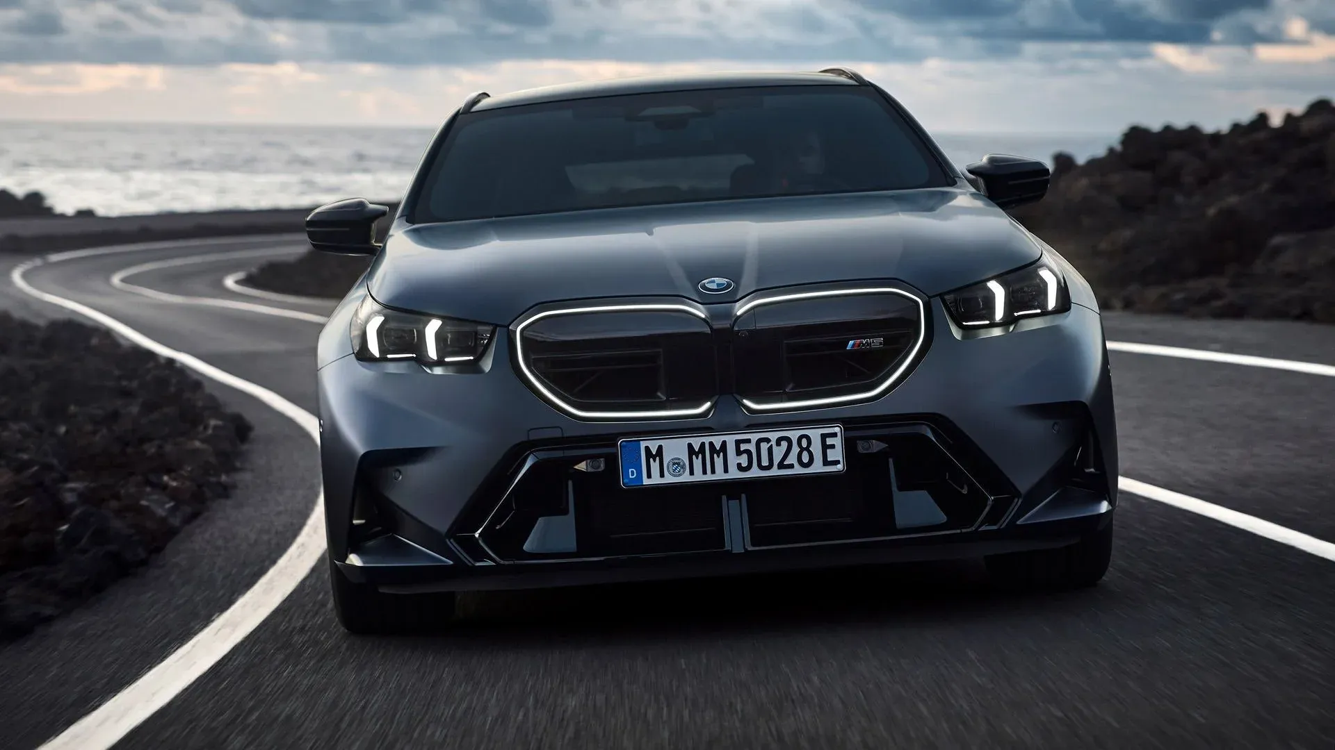BMW M5 Touring 2025 / BMW nuotr.