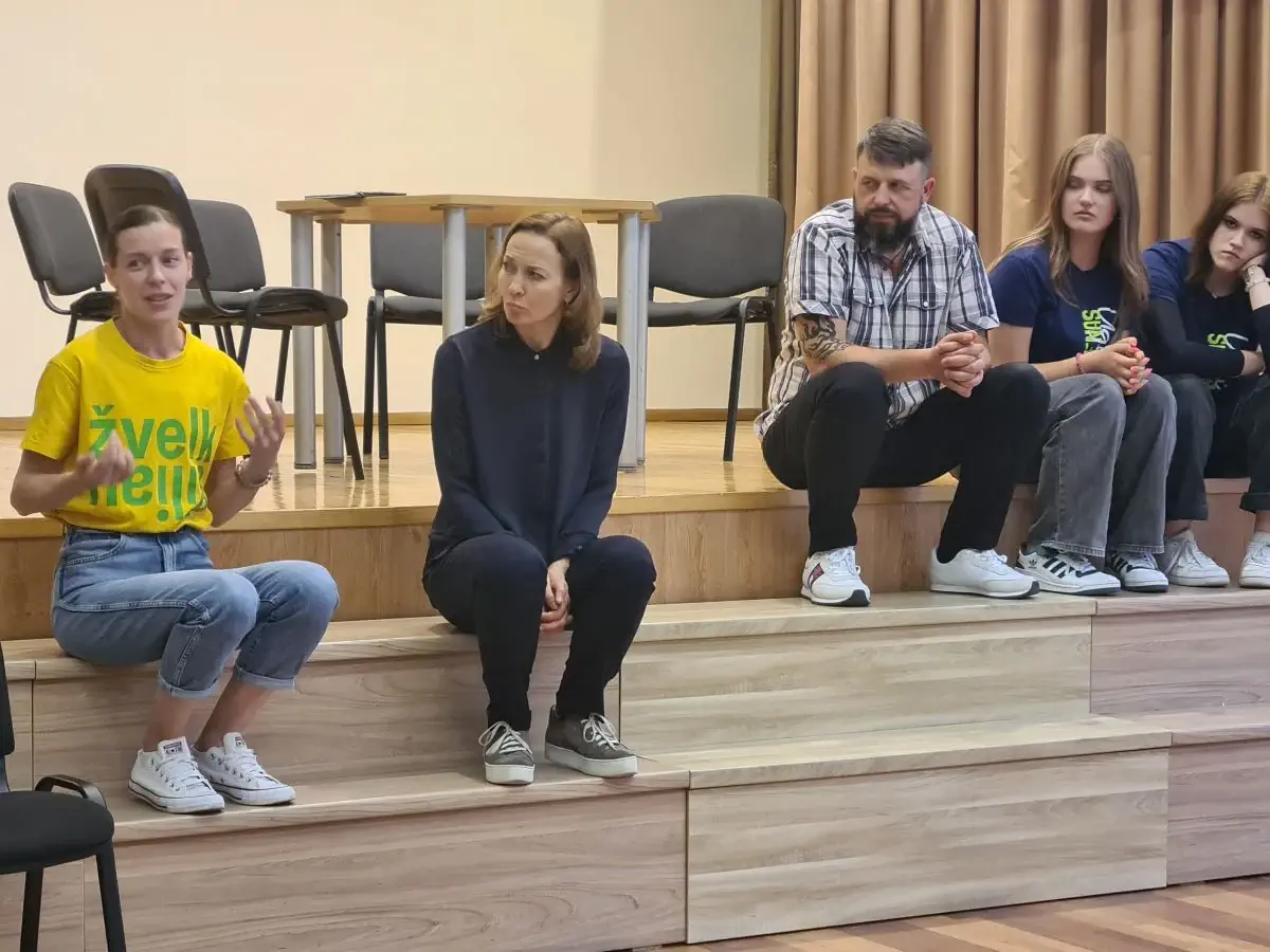 Higienos instituto psichikos sveikatos centro organizuojamas psichikos sveikatos ambasadorių iniciatyvos judėjimas ,,Žvelk giliau“
