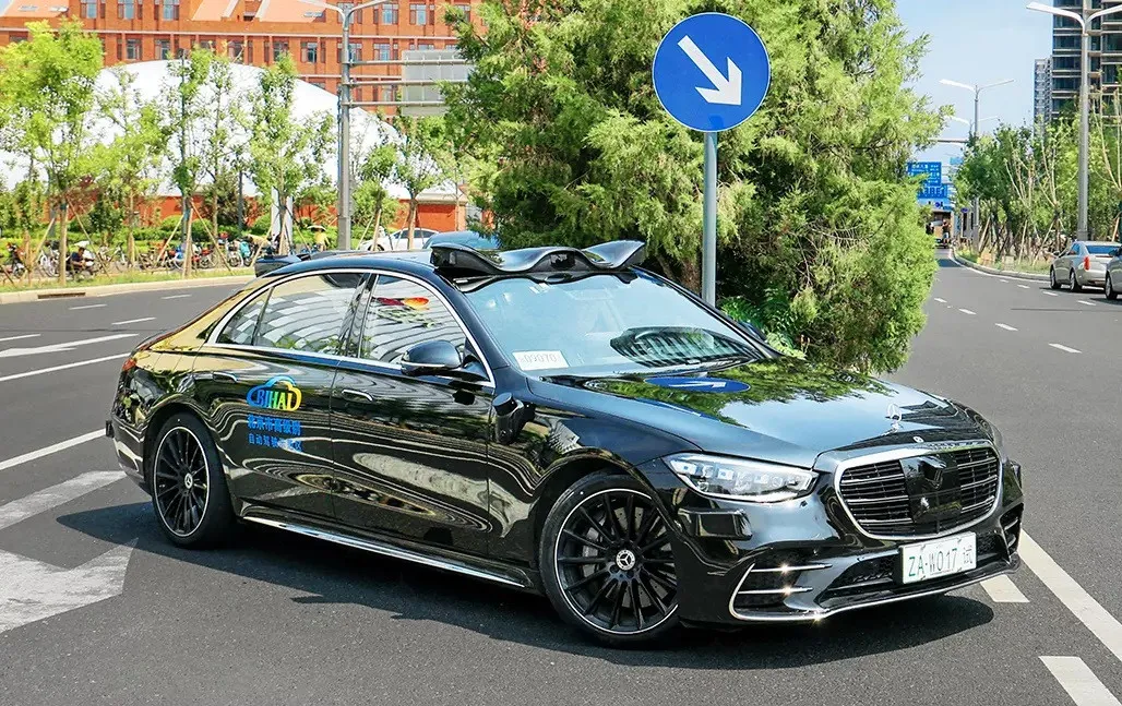 Mercedes-Benz 4 lygio autopilotas 3