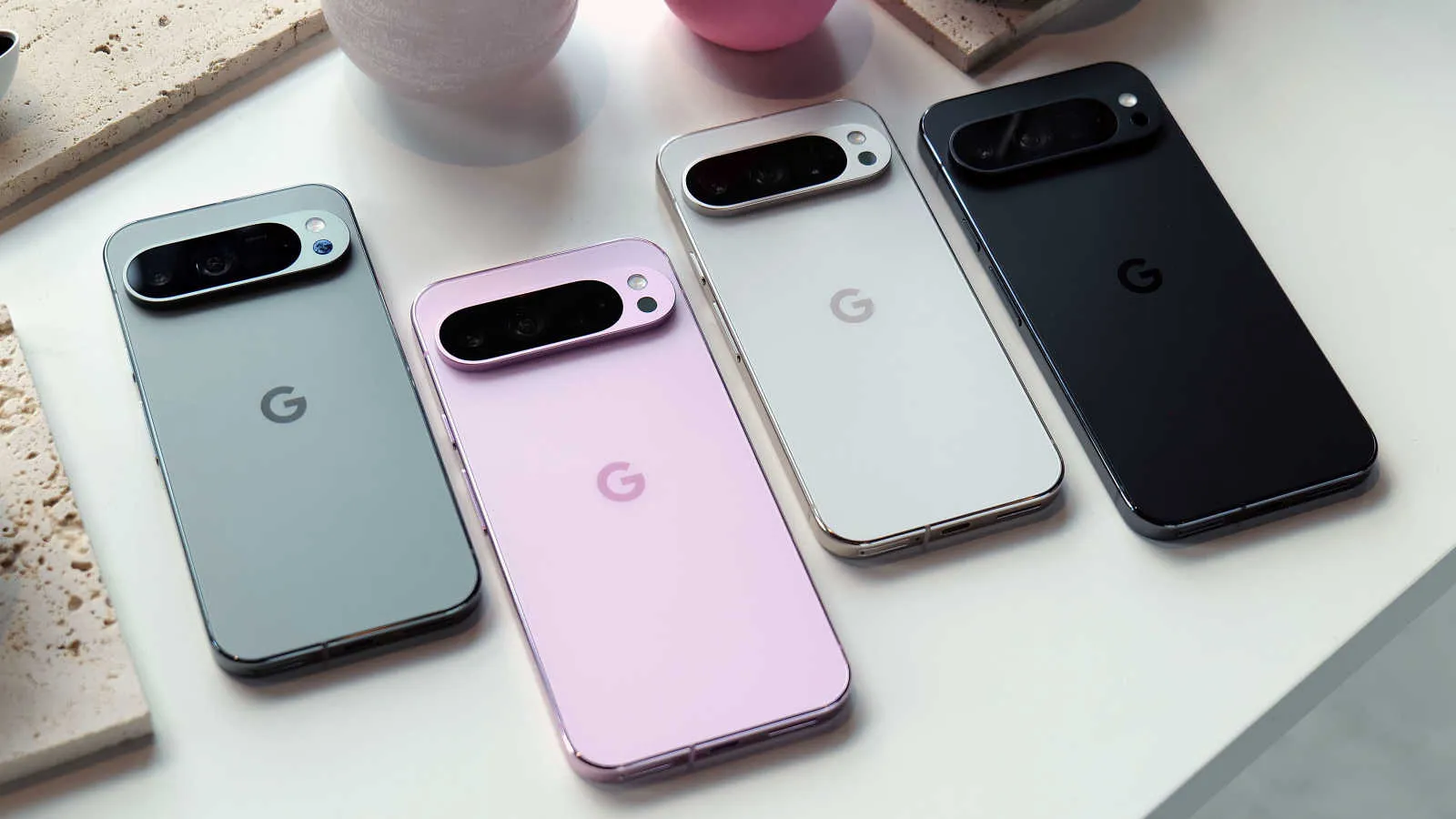 Naujieji Google Pixel 9 telefonai