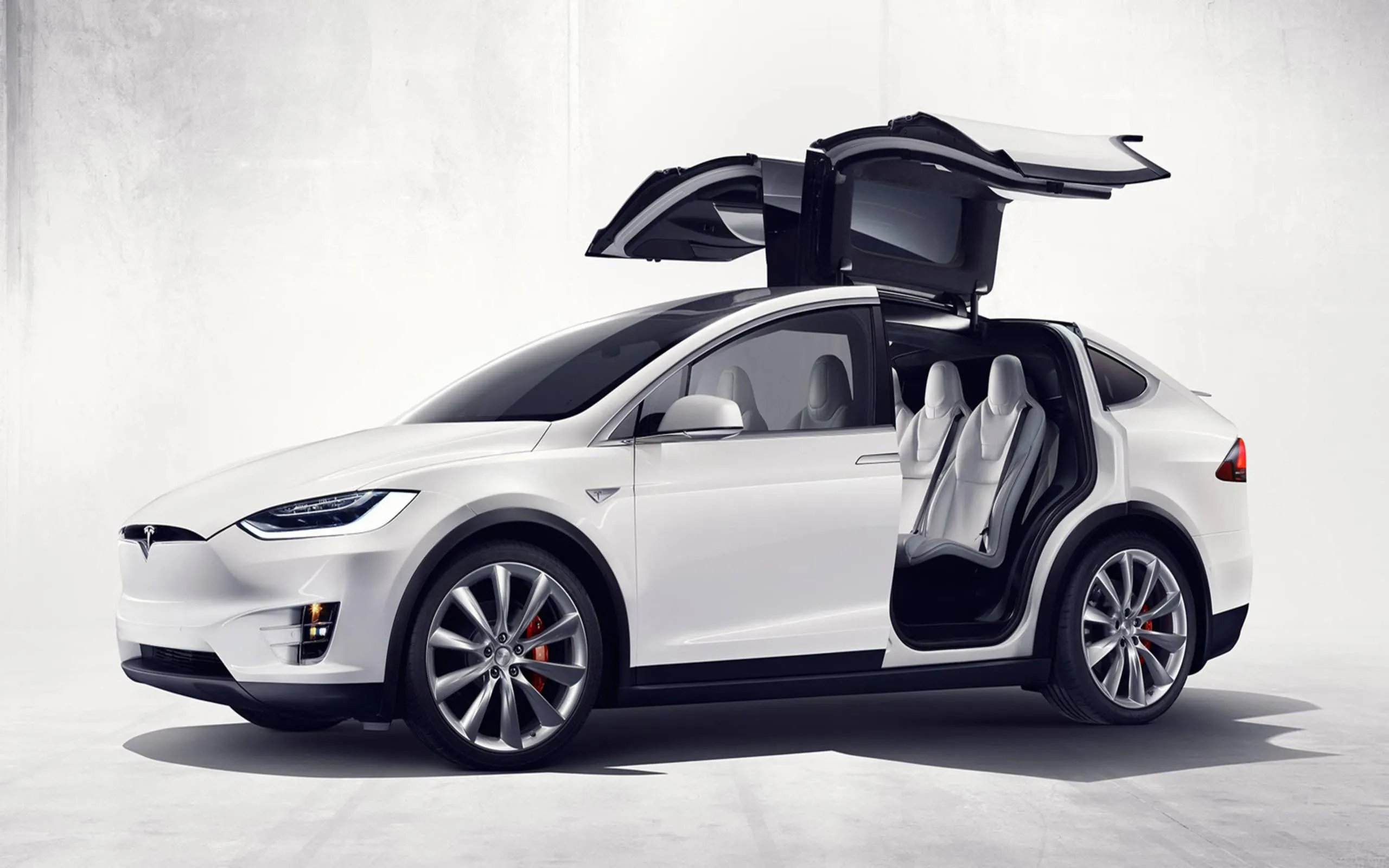 Tesla Model X 2016