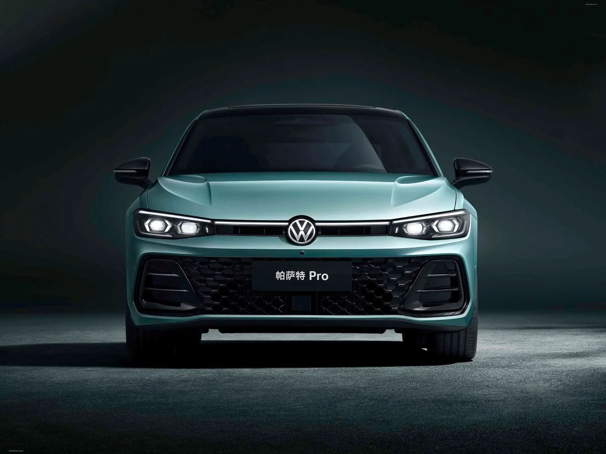 2025 Passat Pro
