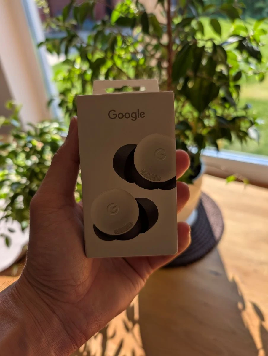 Google Pixel Buds Pro 2 rankoje