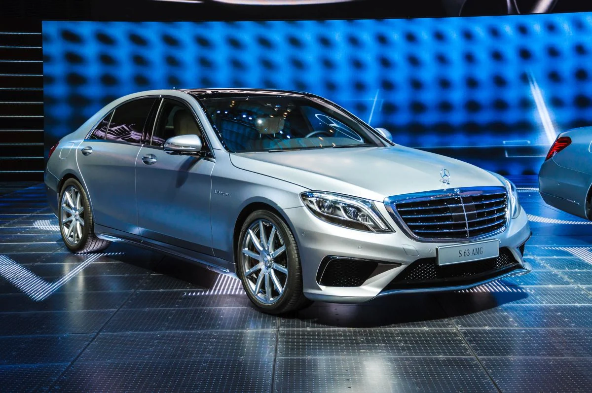 Mercedes-Benz S klasė - autopilotas