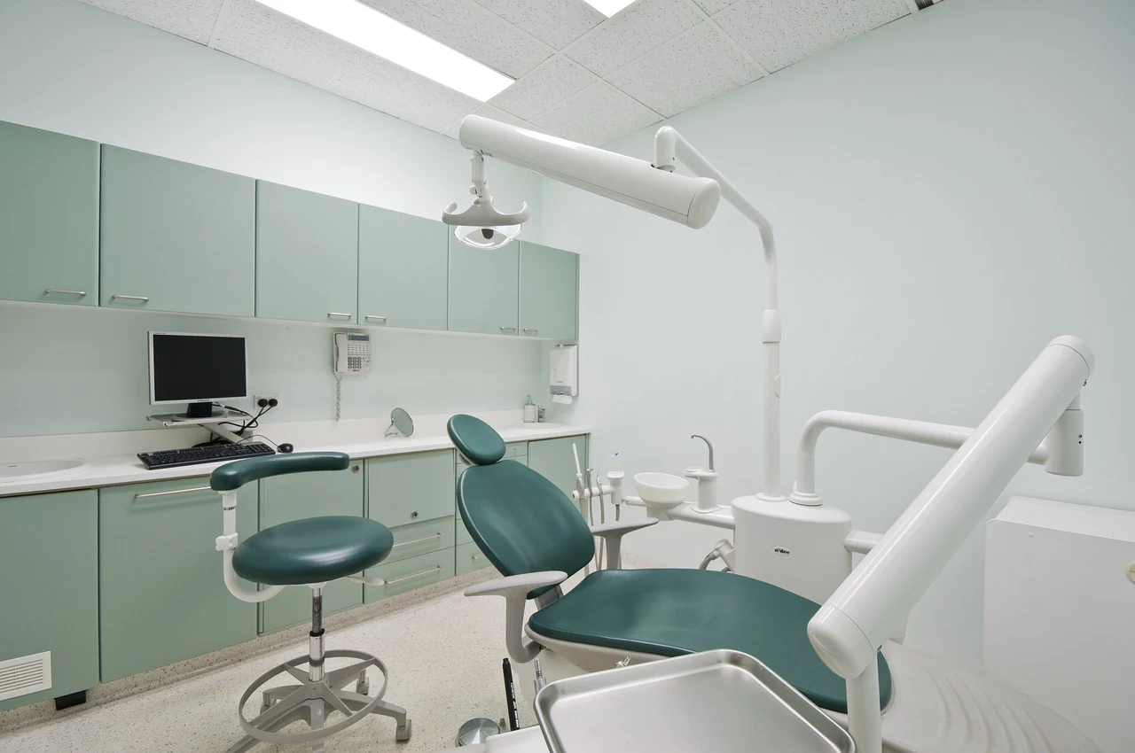 Patikimas endodontinis gydymas (nuotr. Drshohmelian, Pixabay)