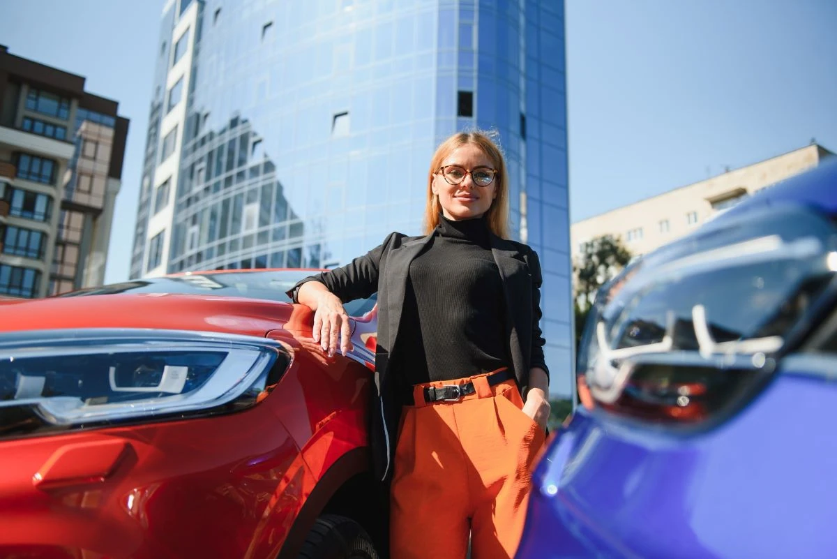Moterys ir automobiliai