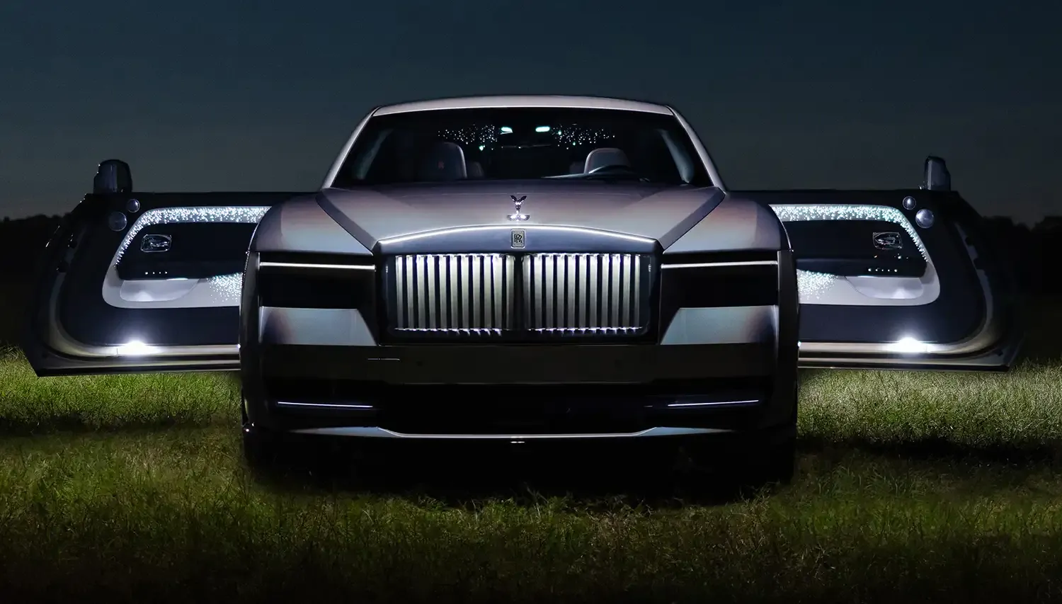 Rolls-Royce Spectre mėnulio spalva