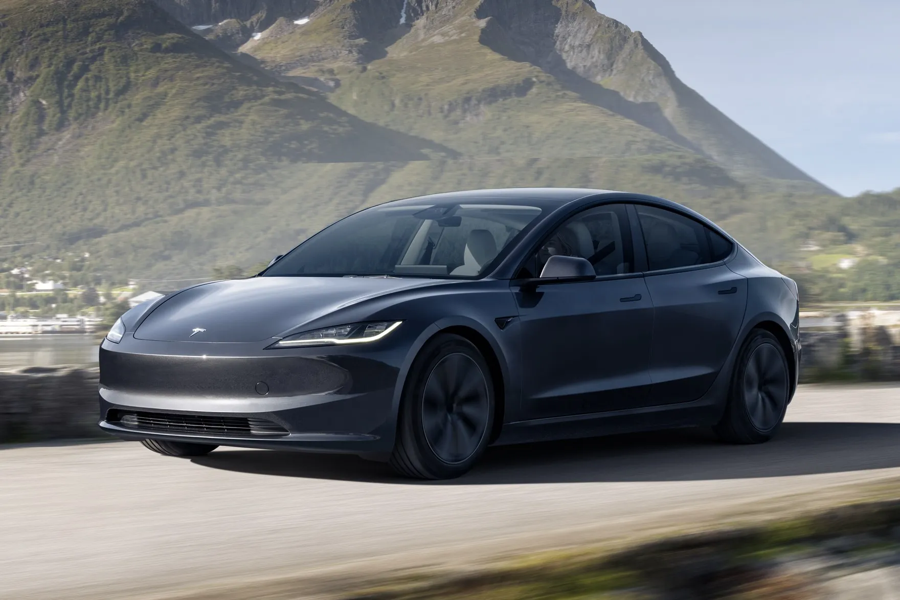 Tesla Model 3 Long Range Rear-Wheel Drive