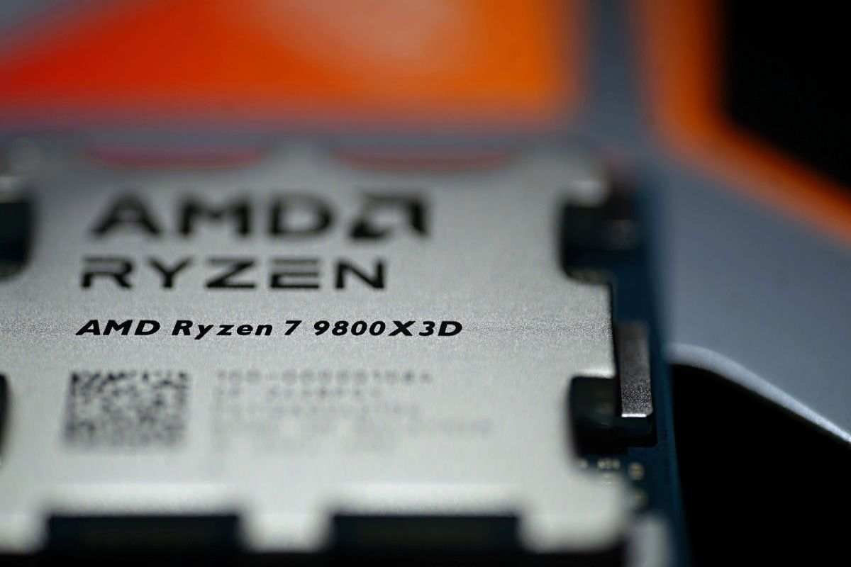 AMD Ryzen 7 9800X3D procesorius