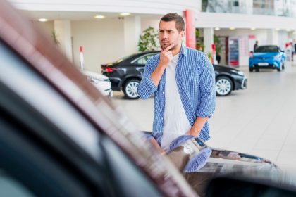 Automobilių rinka traukiasi