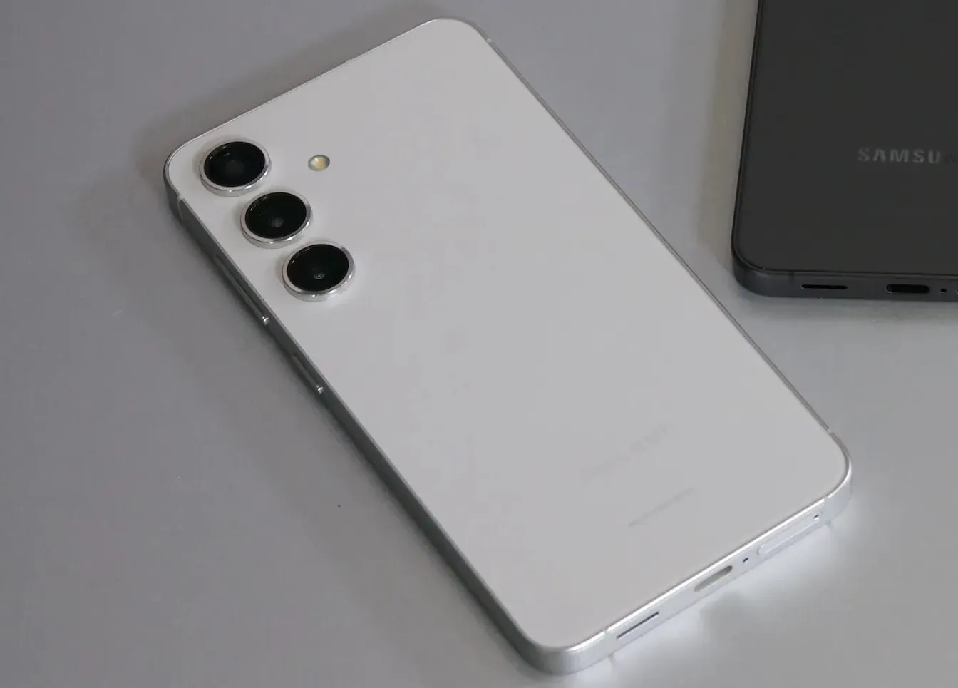 IMEI duomenų bazėje pasirodė naujas „Galaxy S25“ serijos modelis