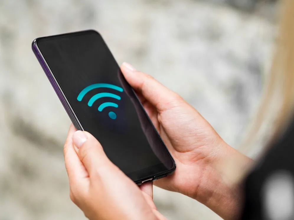 Kodėl nereikėtų dalinti WiFi slaptažodžiu