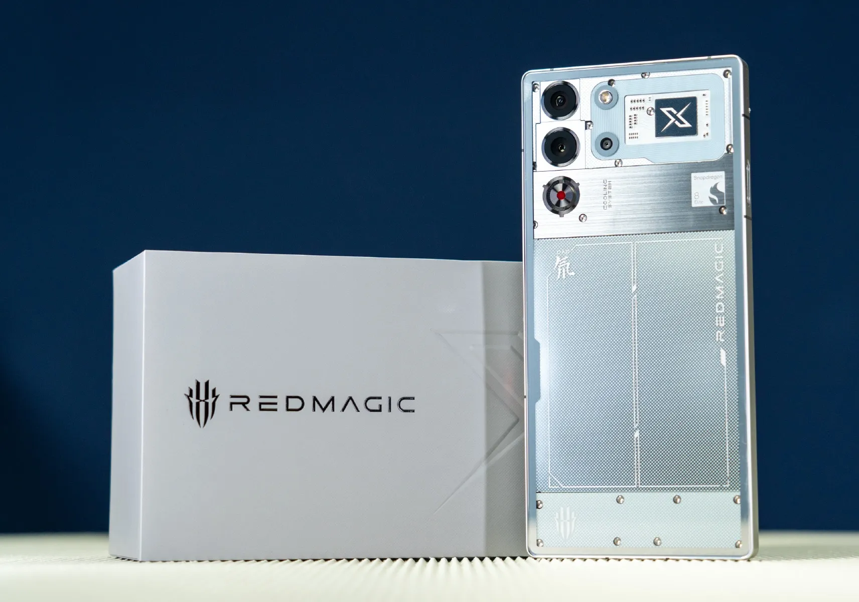 „Red Magic 10 Pro“ debiutas pasaulinėje rinkoje