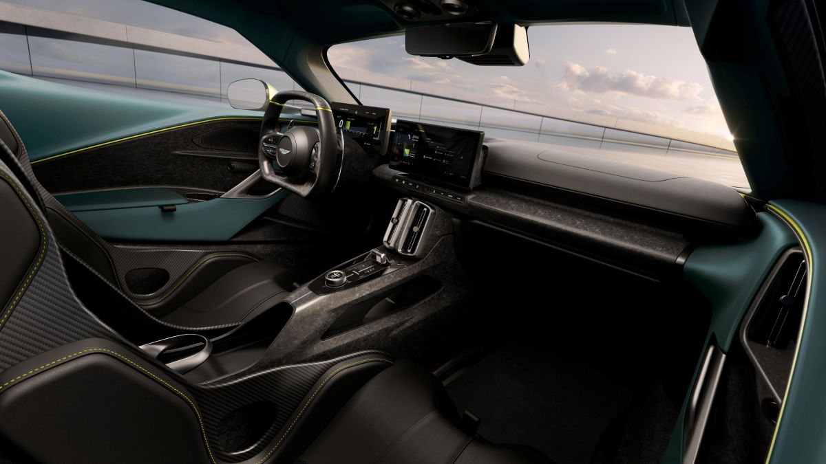 Aston Martin Valhalla 7