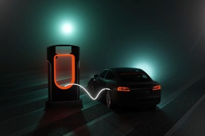 Atsiranda Tesla "heiteriai"