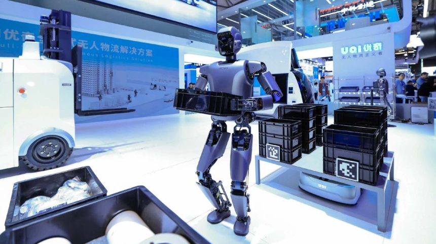 BYD oficialiai žengia į humanoidinės robotikos rinką