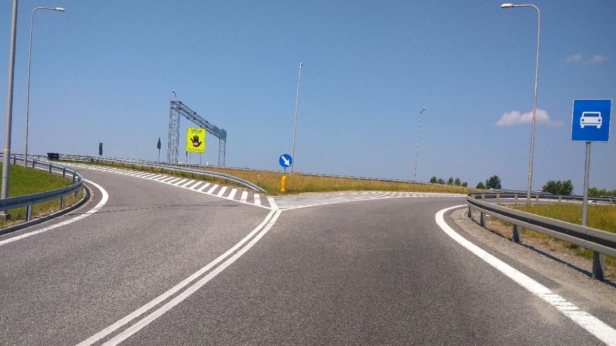 Didelis kelio ženklas - ranka ir STOP