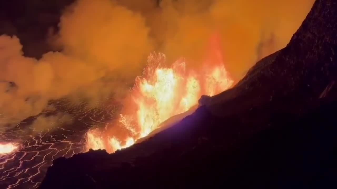 Kilauea ugnikalnio išsiveržimas | Stop kadras (https://www.youtube.com/watch?v=jyvexPLjaAU)