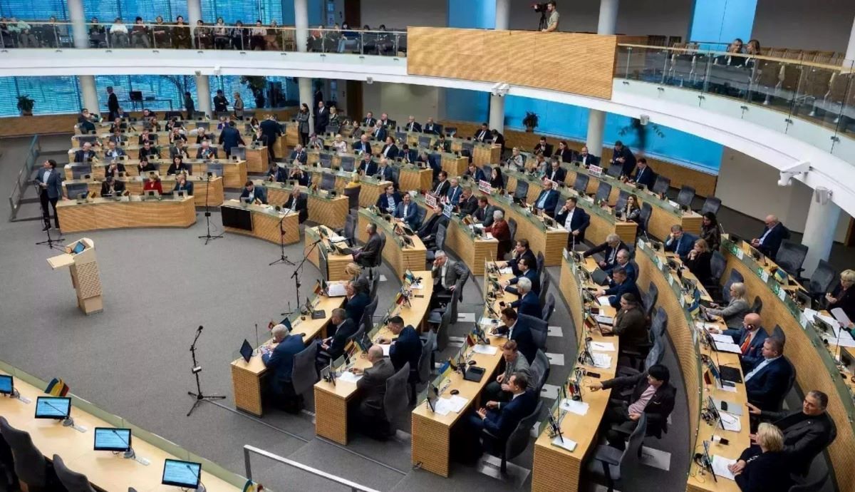 Naujasis Seimas priėmė 2025 metų biudžetą | Stop kadras iš po sėdžio