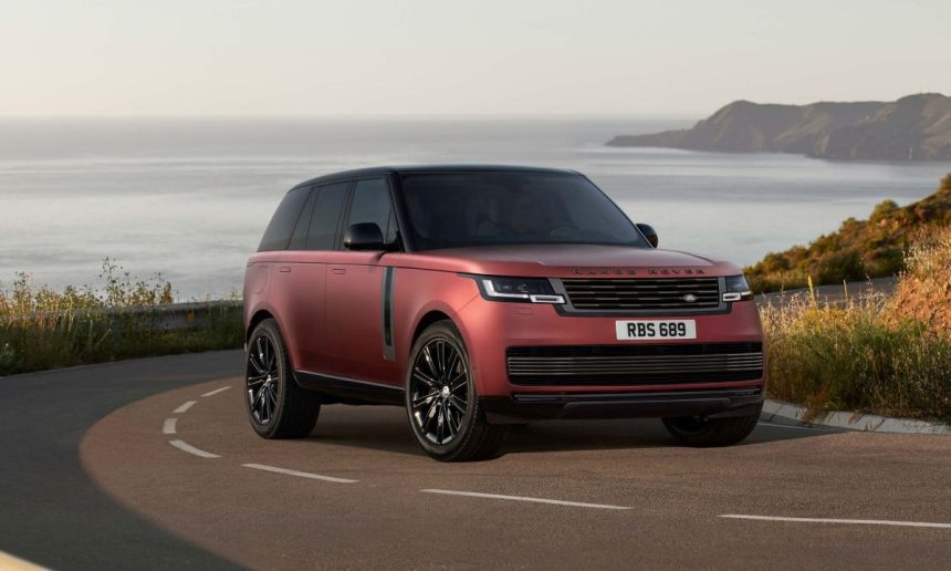 Range Rover vagiami automobiliai
