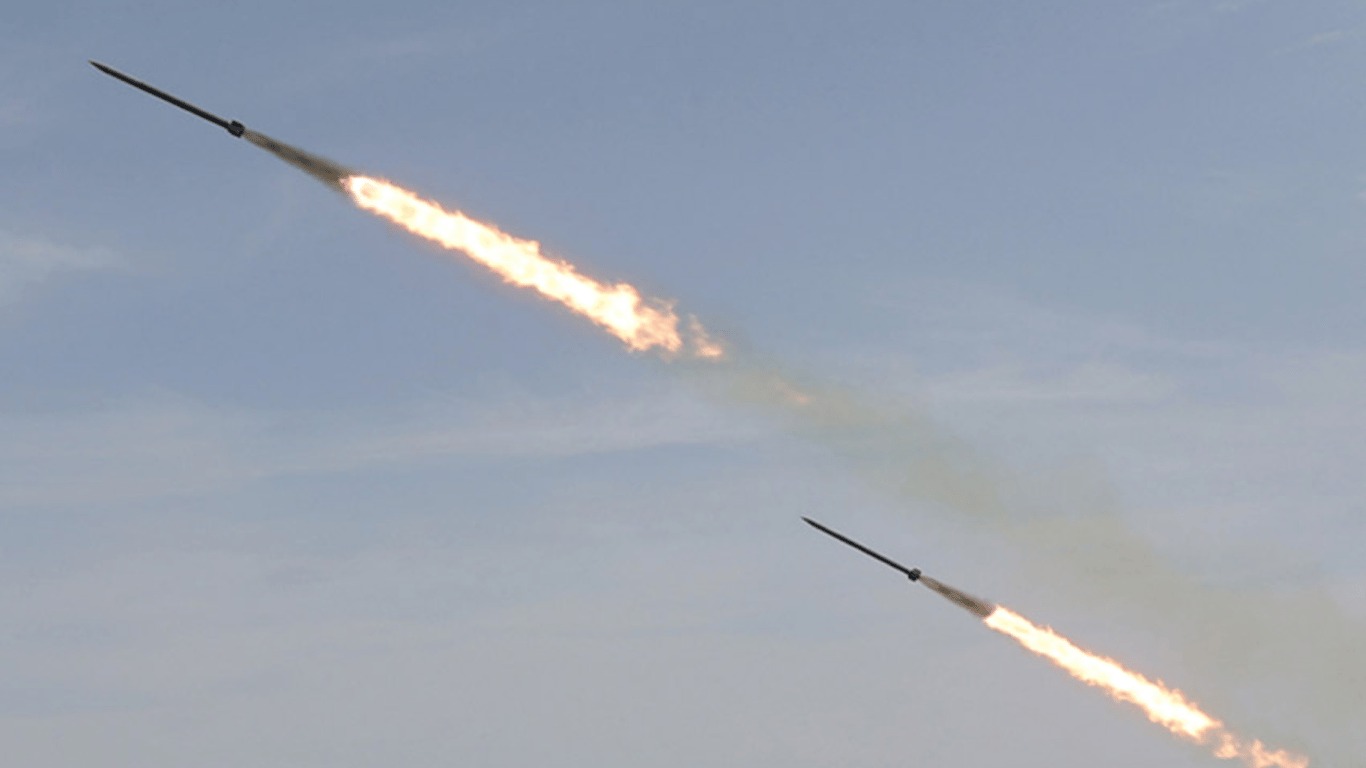 Rusijos raketos danguje