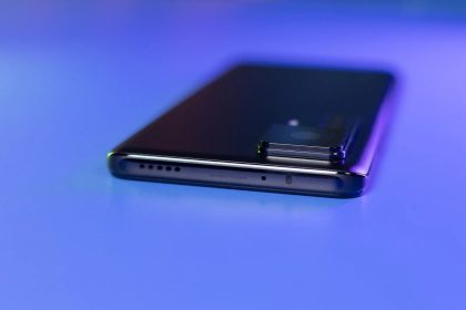 Senesni Xiaomi telefonai nebebus atnaujinami