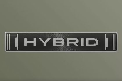 Subaru Forester 2025 hibridas