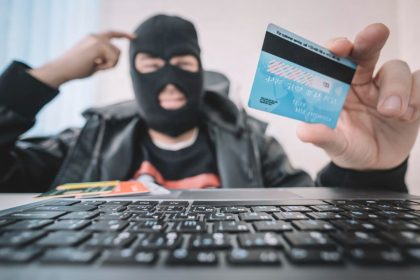 Sukčiai naudojasi Booking.com