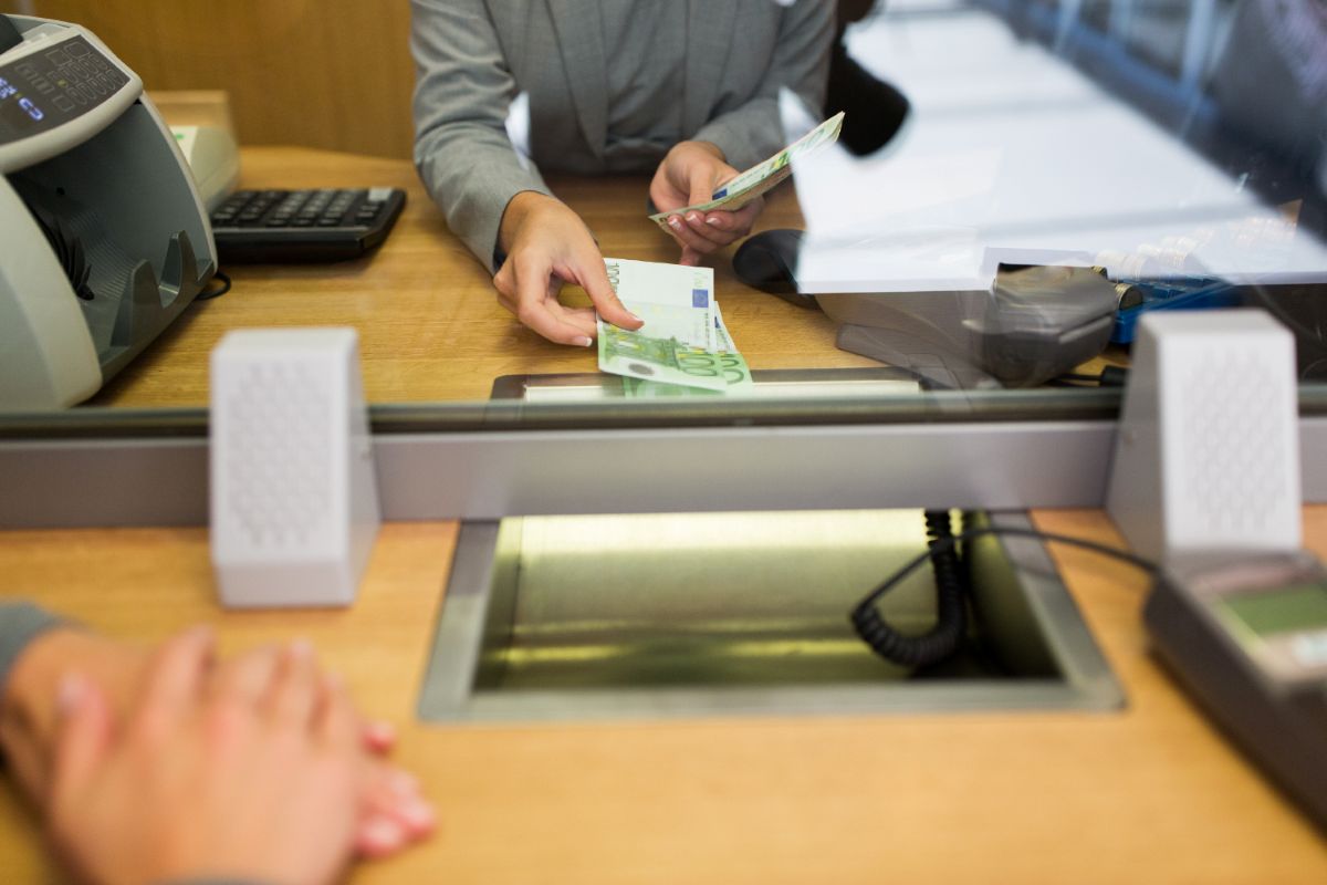 Turtingi banko klientai