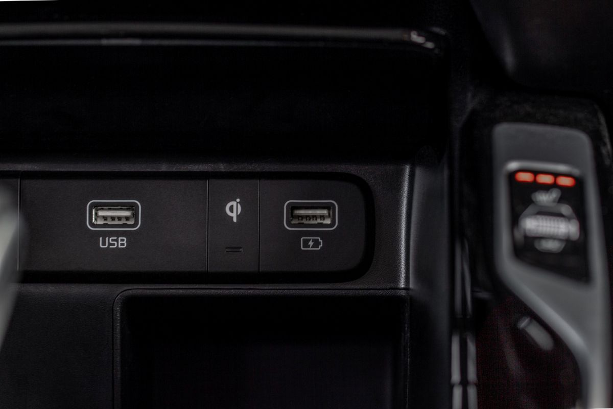 USB jungtis automobilyje