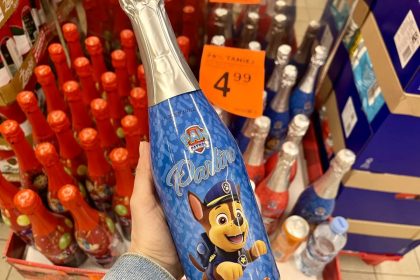 Vaikiškas šampanas Lenkijos parduotuvėje