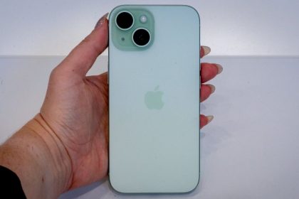iPhone 15 telefono pardavimai 2024