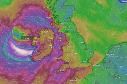 Airiją užgrius šimtmečio audra | Windy.com ekrano nuotr.