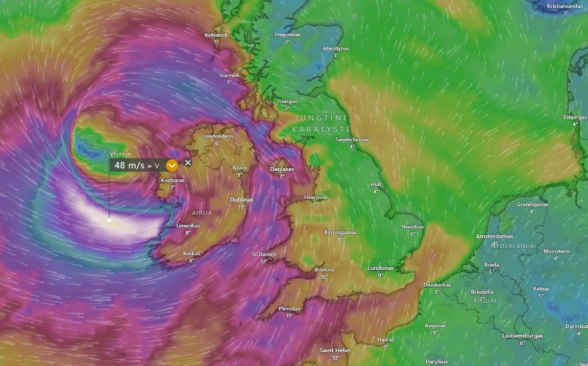 Airiją užgrius šimtmečio audra | Windy.com ekrano nuotr.