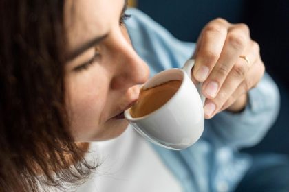 Ar geriant kavą gali nukristi svoris