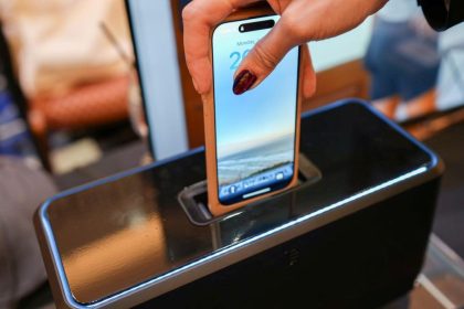 Įkrauti telefoną per kelias akimirkas