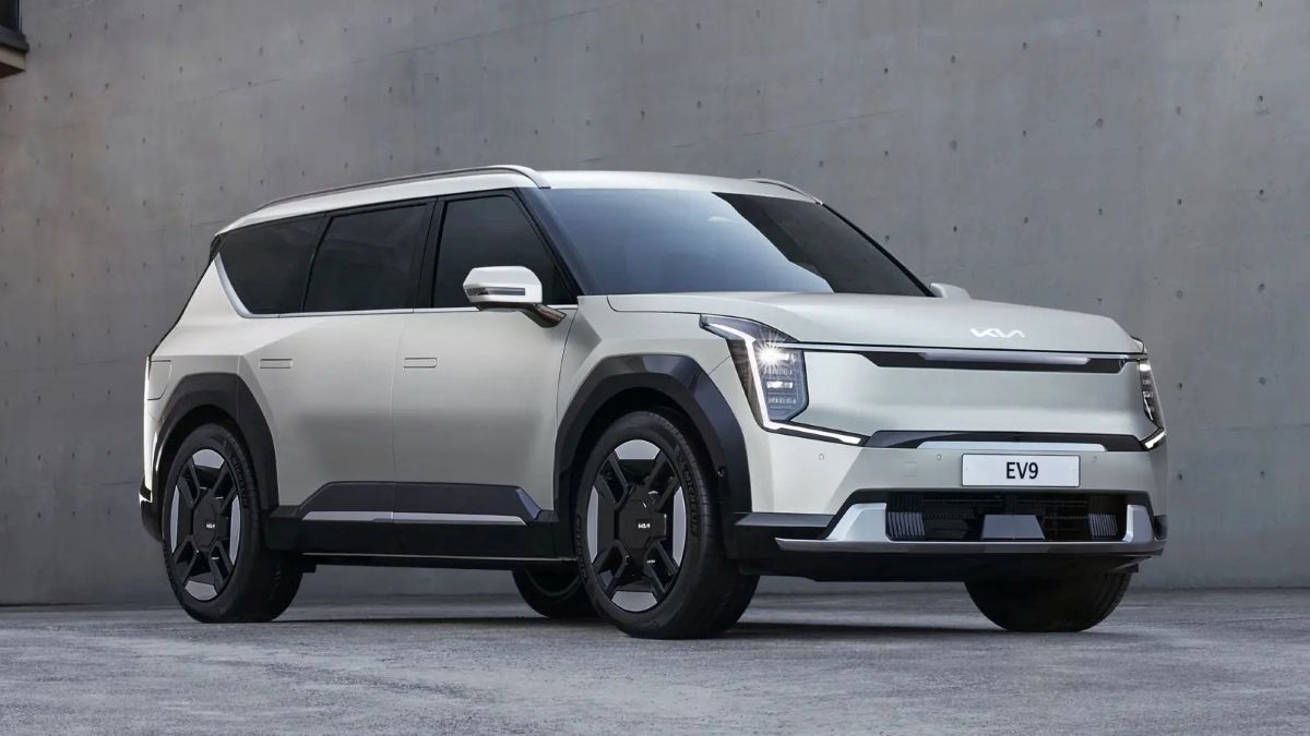 Kia atšaukia kai kuriuos EV9 elektromobilius