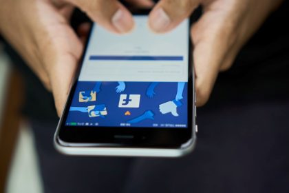 Kritiškai vertinkite informaciją