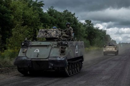 Kursko operacijoje dalyvaujantys Ukrainos kariuomenės šarvuočiai M113. Ukraina, Sumų sritis. 2024 m. rugpjūčio mėn. Nuotrauka: Reuters