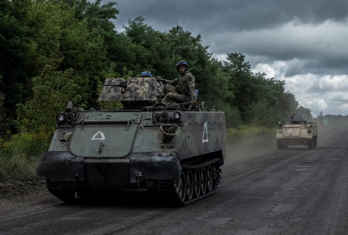 Kursko operacijoje dalyvaujantys Ukrainos kariuomenės šarvuočiai M113. Ukraina, Sumų sritis. 2024 m. rugpjūčio mėn. Nuotrauka: Reuters