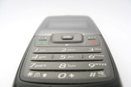 Mygtukiniai telefonai vėl madoje