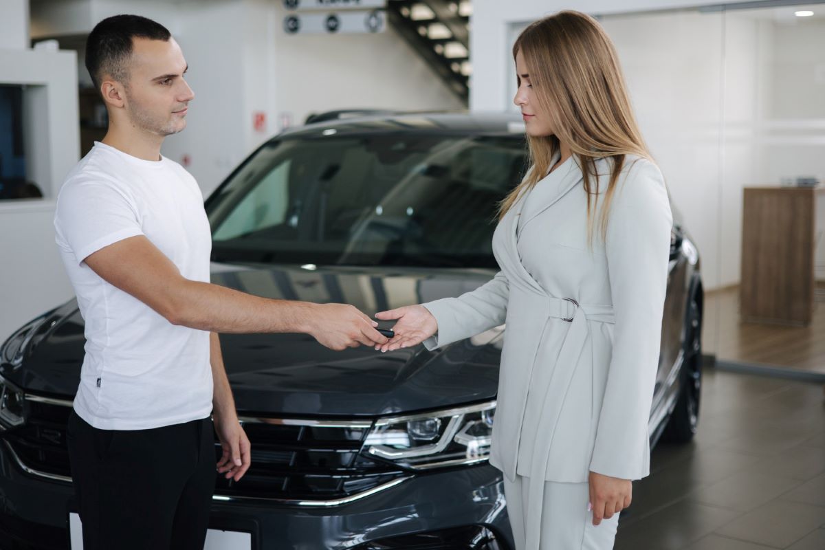 Naudotų automobilių pardavimas Latvijoje