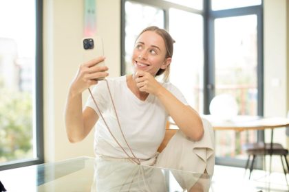 Pakratyk telefoną ir sužinosi naujų funkcijų