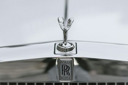 Rolls-Royce logotipas | unsplash.com nuotr.