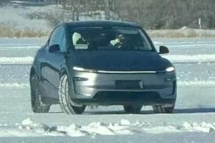 Tesla Model Y Juniper 2025 modelis / Drive nuotr.