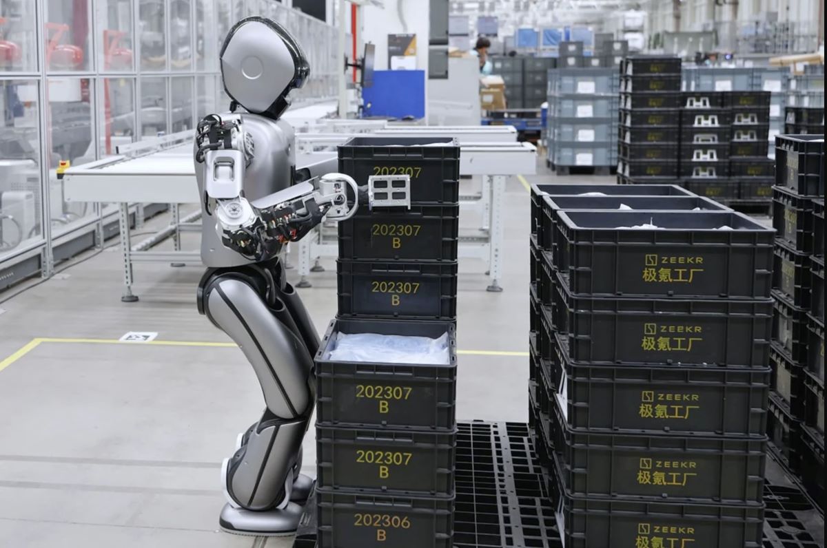 UBTech robotai surinkinės iPhone