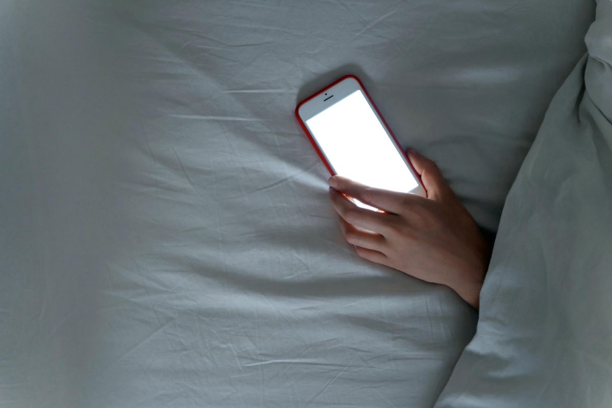 Užmigti su telefonu
