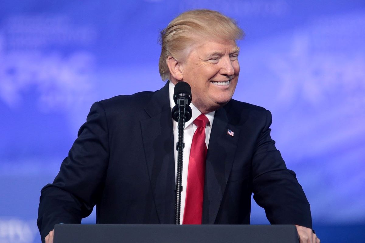 Donald Trump | https://en.wikipedia.org/wiki/Political_positions_of_Donald_Trump#/media/File:Donald_Trump_(32758233090).jpg